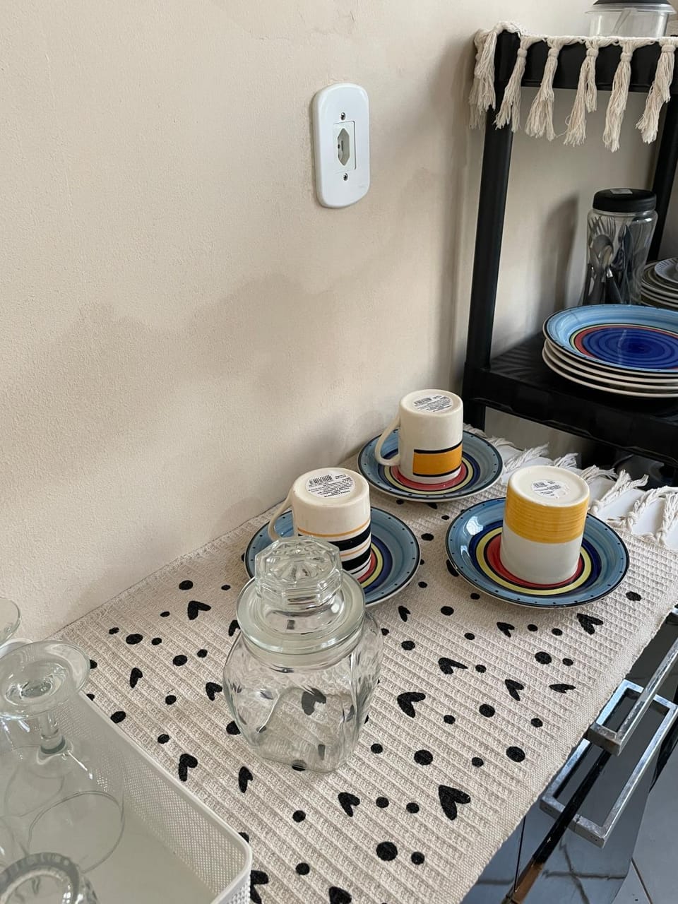 Coffee/tea facilities, Dining area