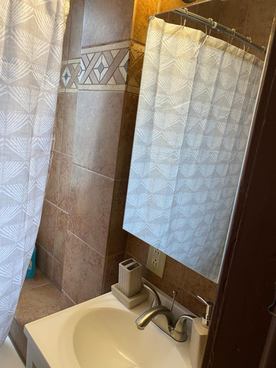 Casa ubicada 6 minutos del centro 6 minutes to Downtow No permited partys or smoking Apartment in Milwaukee