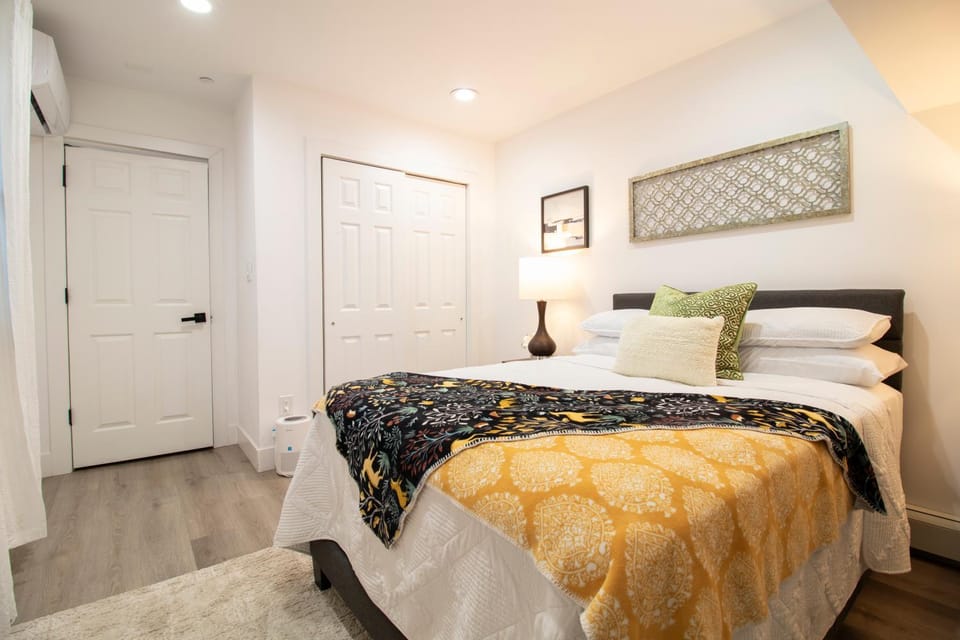 Bed, Bedroom, wardrobe