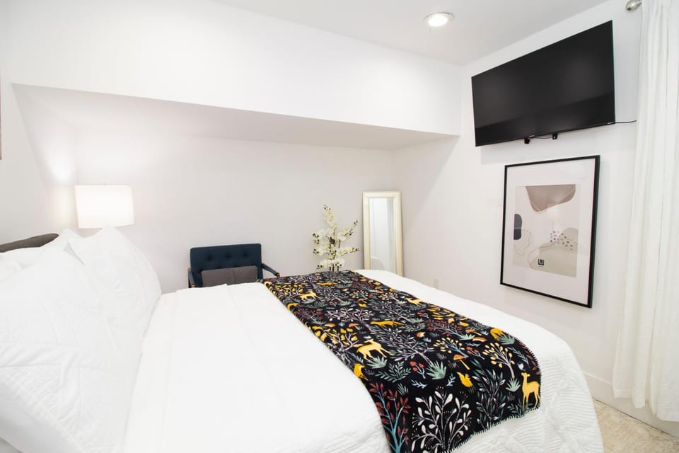 Bed, Bedroom