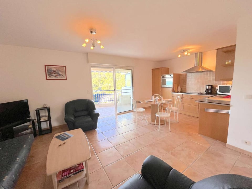Appartement 3 pièces à 200m des plages, St-Raphaël - FR-1-226A-201 Apartment in Saint-Raphael
