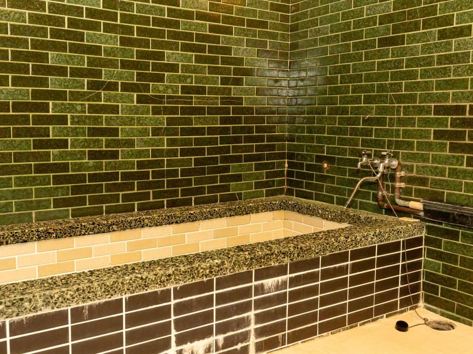 Bathroom, Public Bath