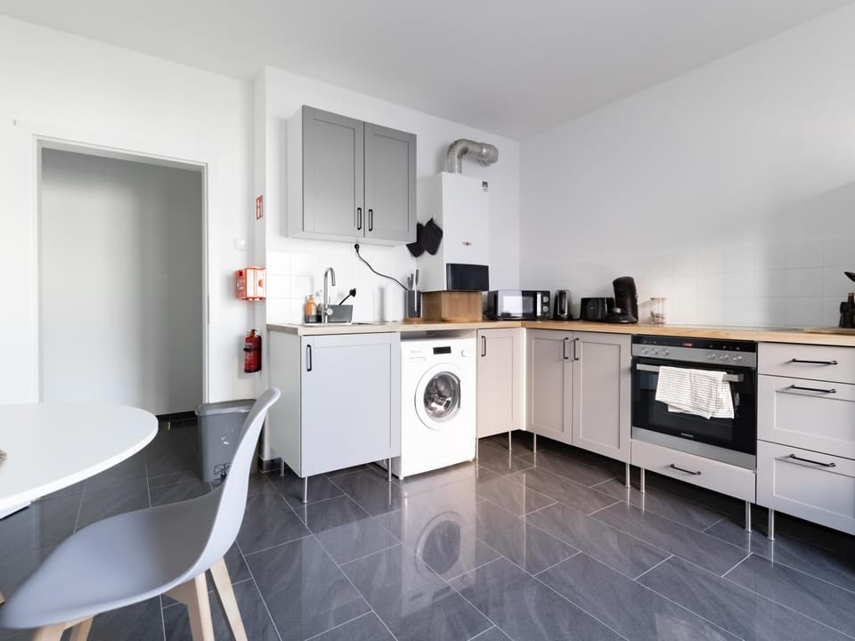 Zentral 1 SZ Küche, Bad Apartment in Bochum