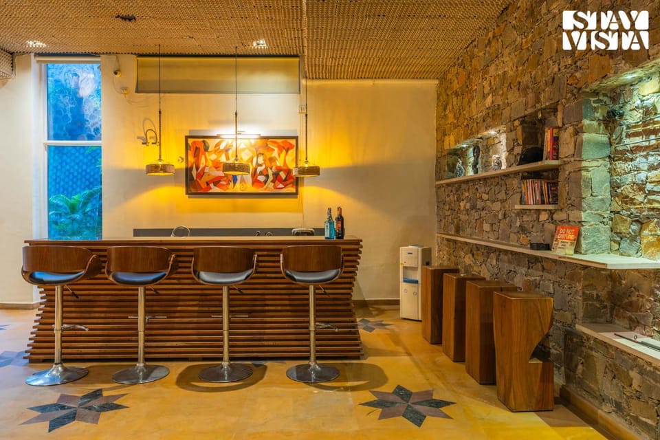 Lounge or bar