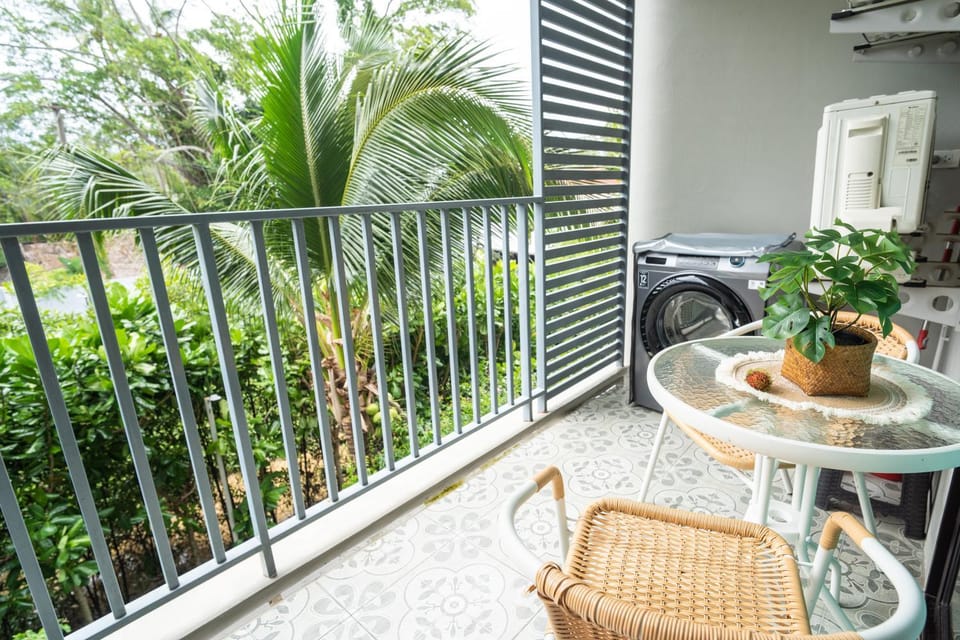 Day, View (from property/room), Balcony/Terrace, Garden view