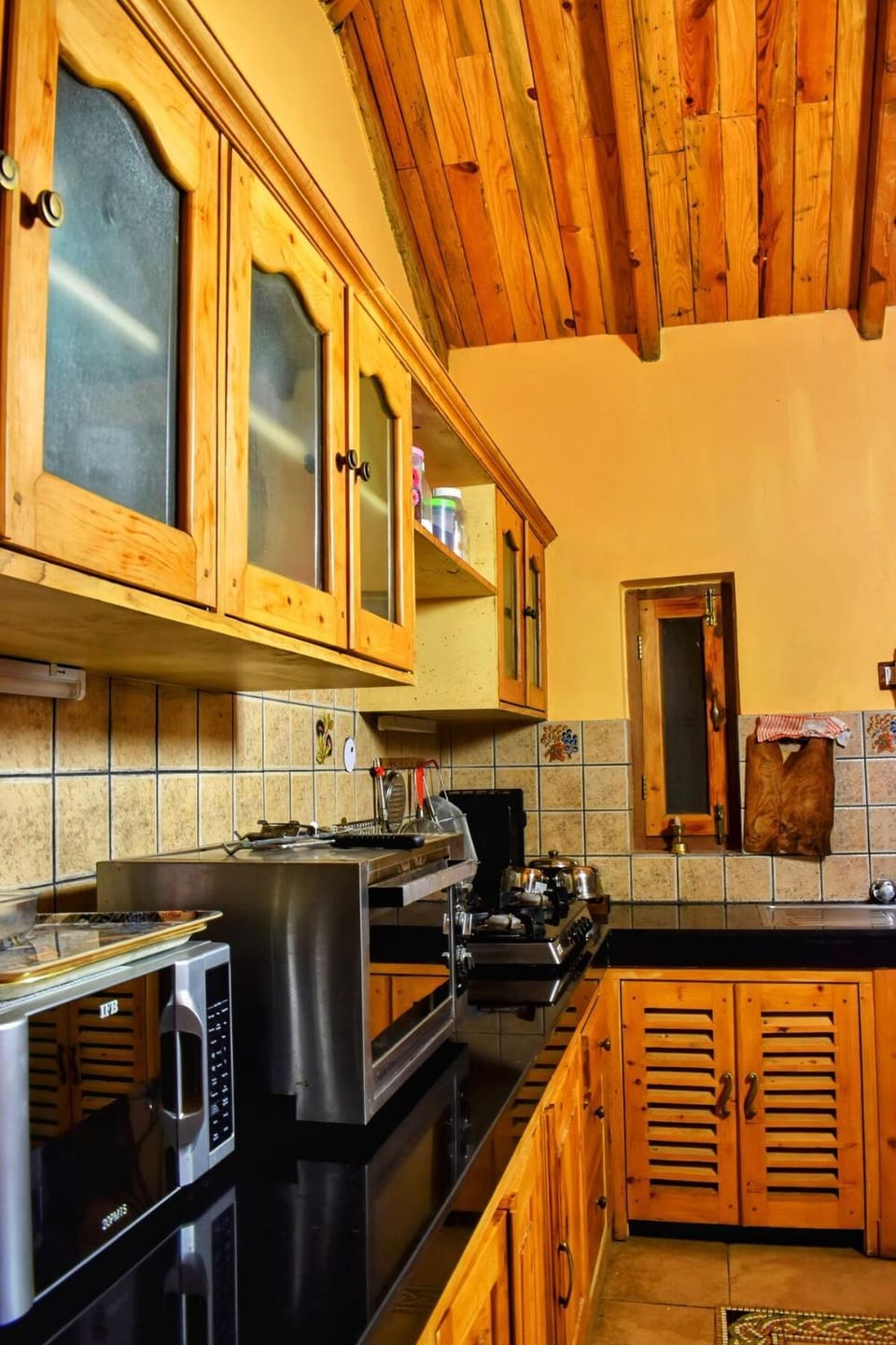 Mountain View 3bhk Near Mall Road Deodar Retreat House in Himachal Pradesh