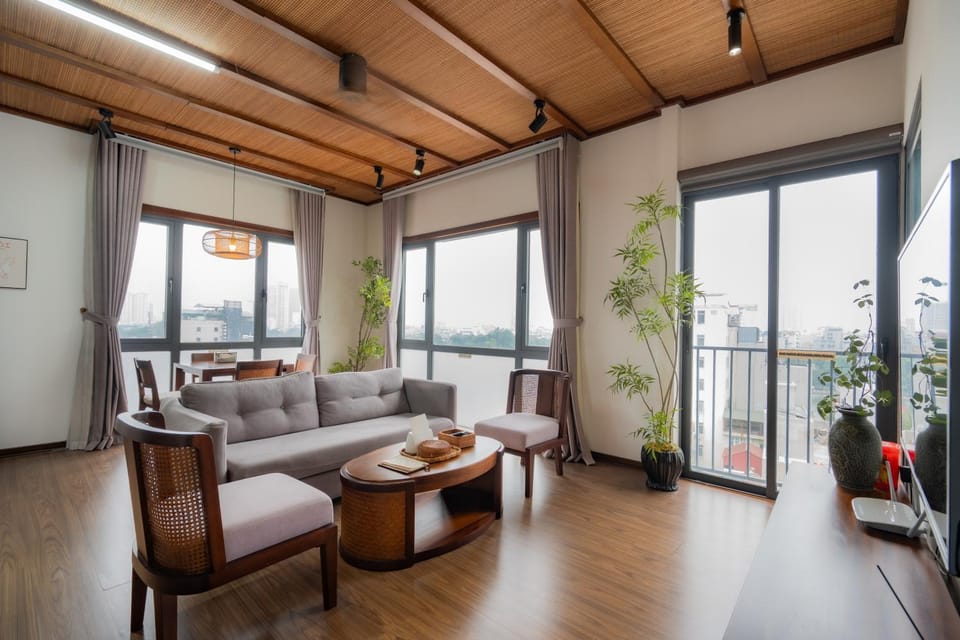 View (from property/room), Balcony/Terrace, Living room, Seating area