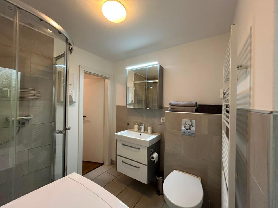 Shower, Toilet, Bathroom