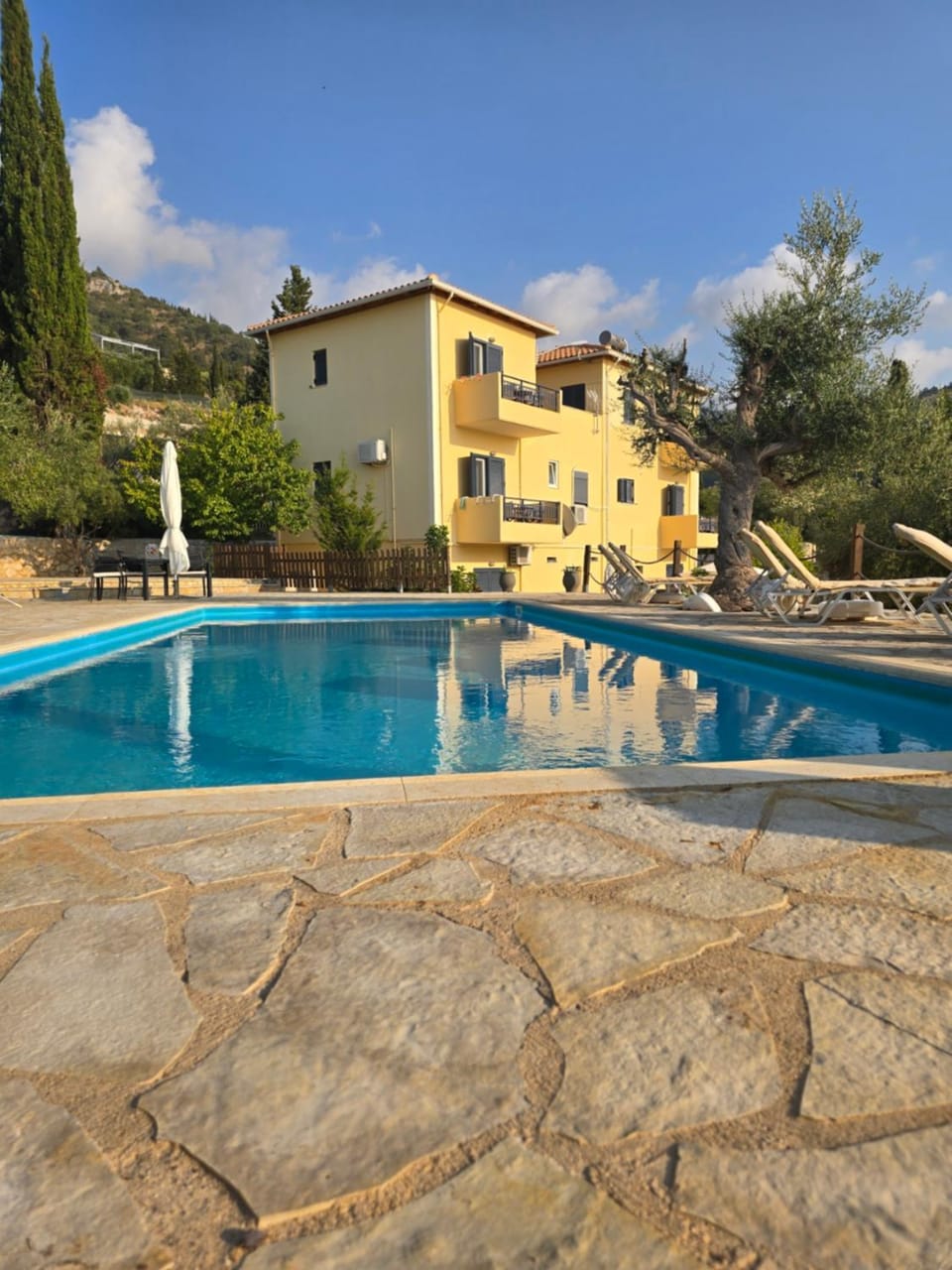 Property building, Swimming pool