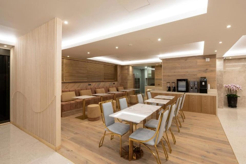 Hound Hotel Yeonsan Hotel in Busan