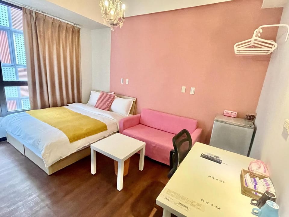 台中一中街日和小宿 Bed and Breakfast in Fujian
