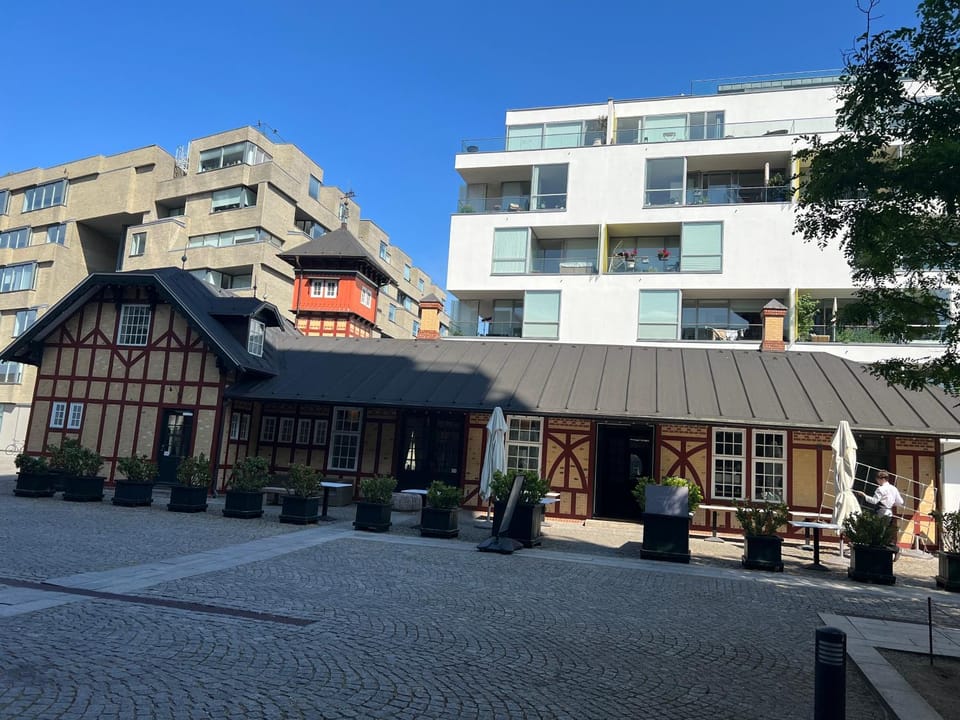 Restaurant/places to eat