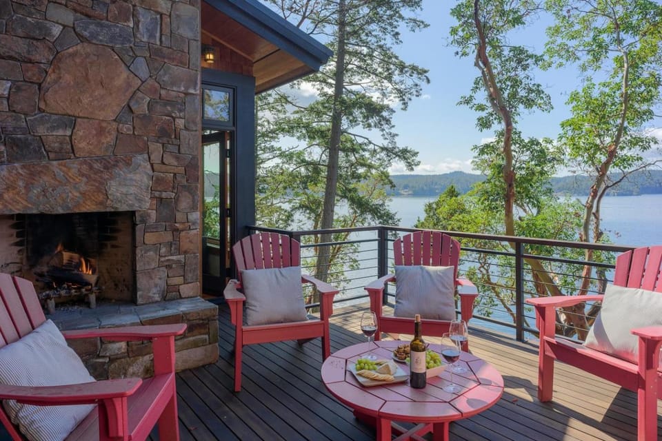 Balcony/Terrace, Seating area, Dining area, Sea view, fireplace