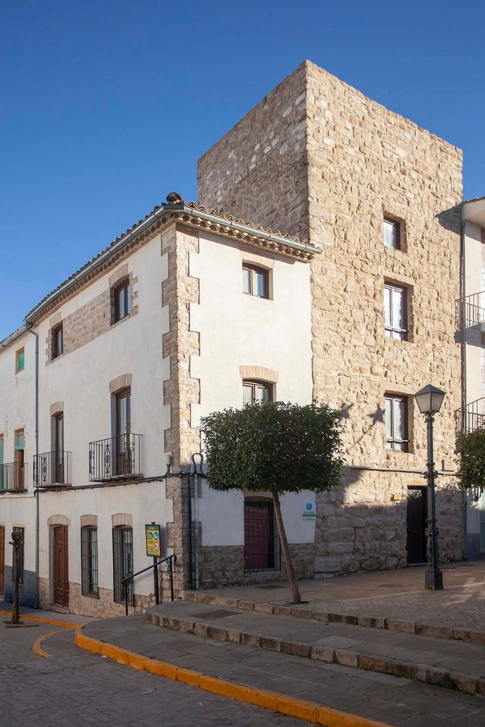 Property building, Facade/entrance, Neighbourhood