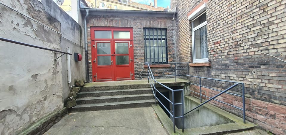 Property building, Day