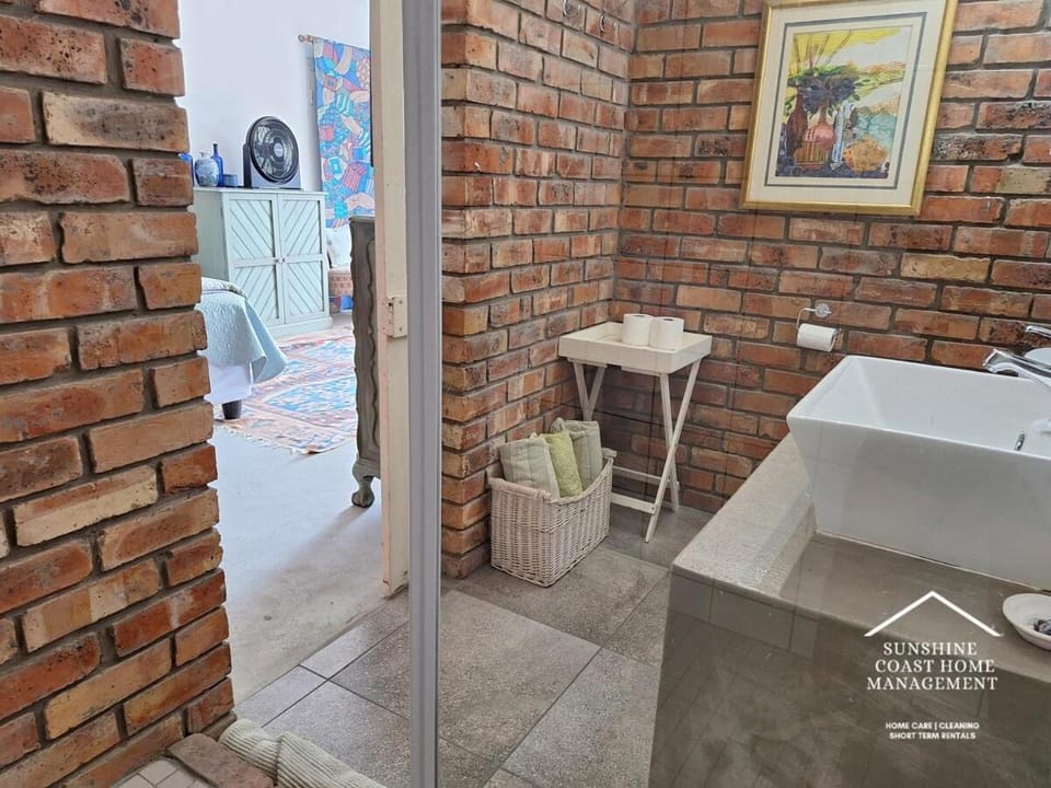 Quaint Sunny Studio Apartment in Port Alfred