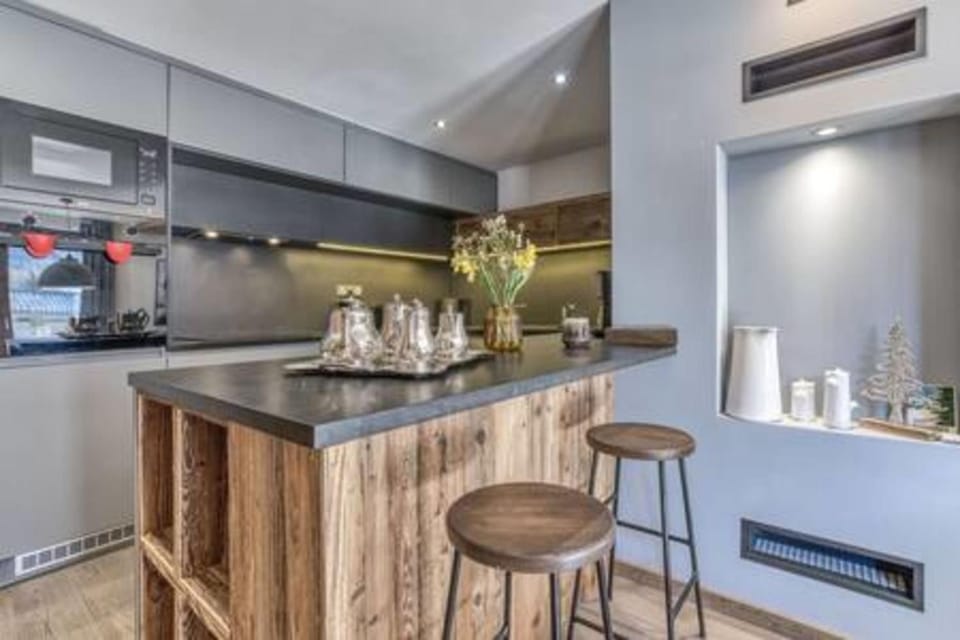 A stunning duplex flat near the Grands Montets Apartment in Chamonix