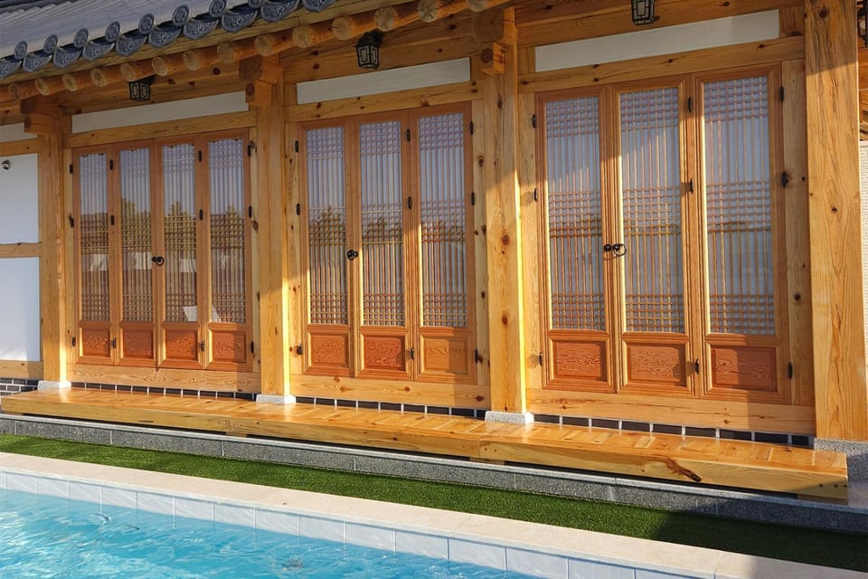 Property building, Swimming pool
