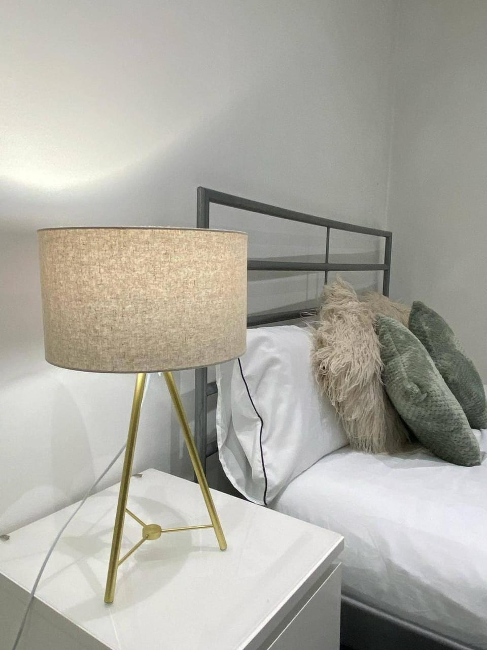 StudioSleeps2-GardenView-Parking-Internet-Patio Apartment in London