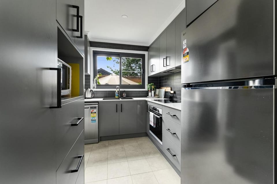 3 Bed Fully Renovated with Outdoor Fun House in Canberra