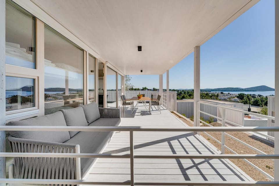 Patio, Natural landscape, View (from property/room), Balcony/Terrace, Seating area, Mountain view, Sea view