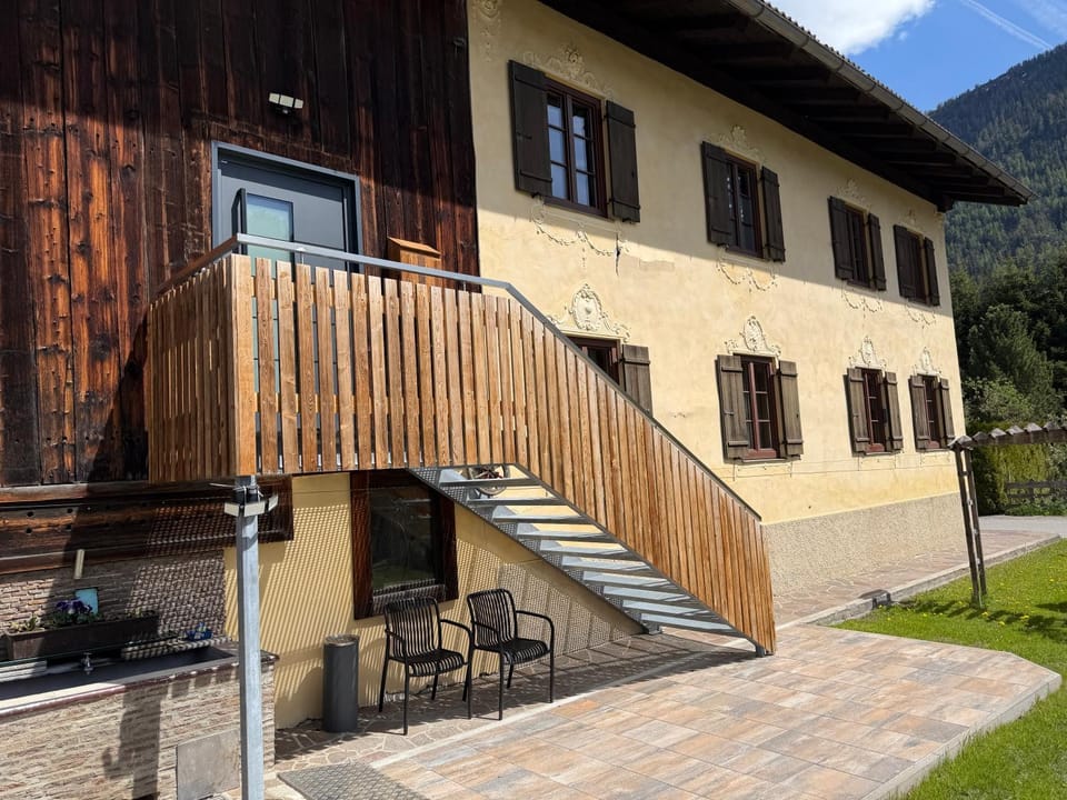 Property building, Facade/entrance
