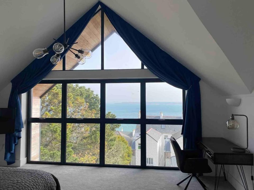 Bedroom, Sea view