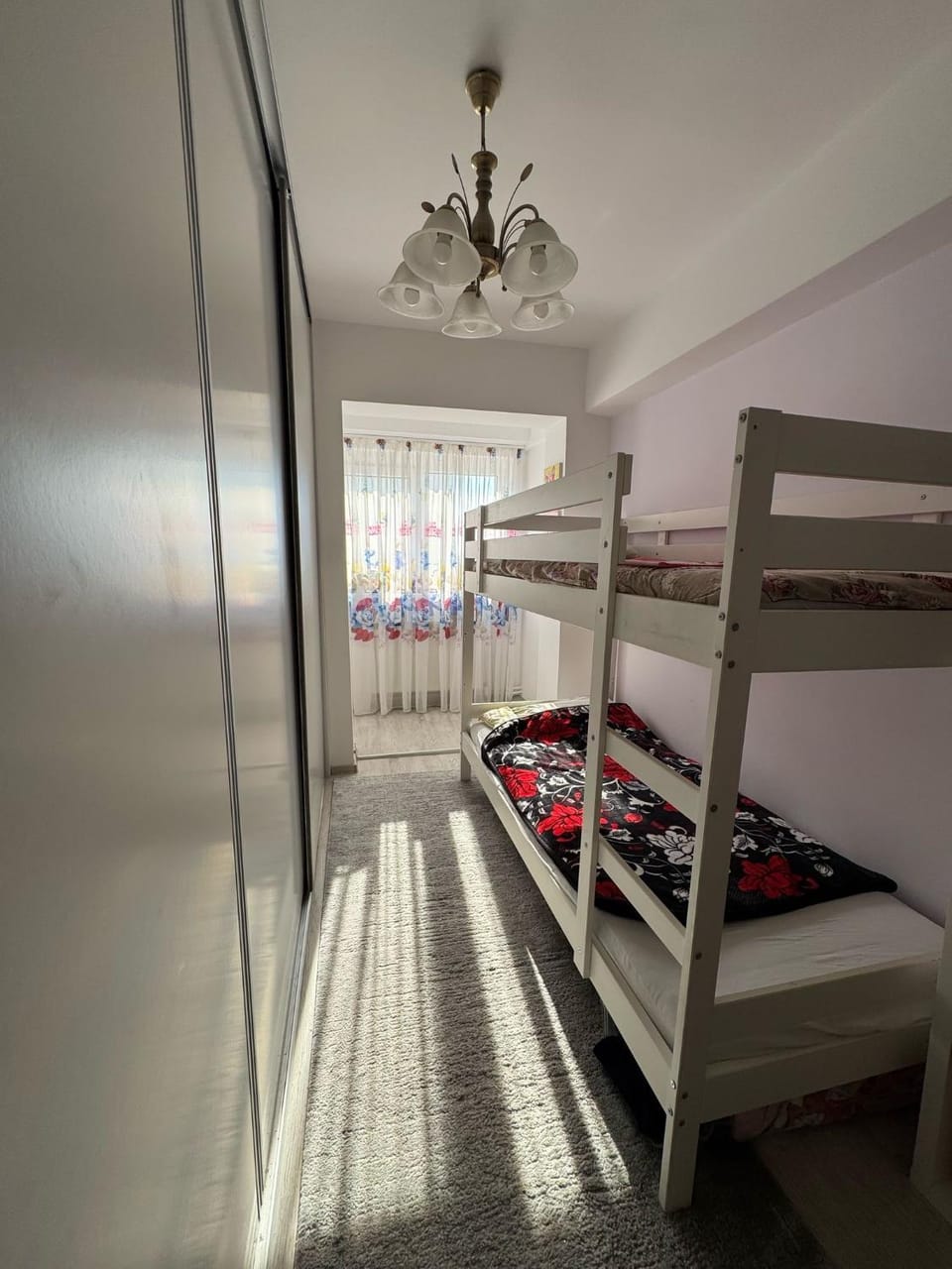 Bedroom, bunk bed