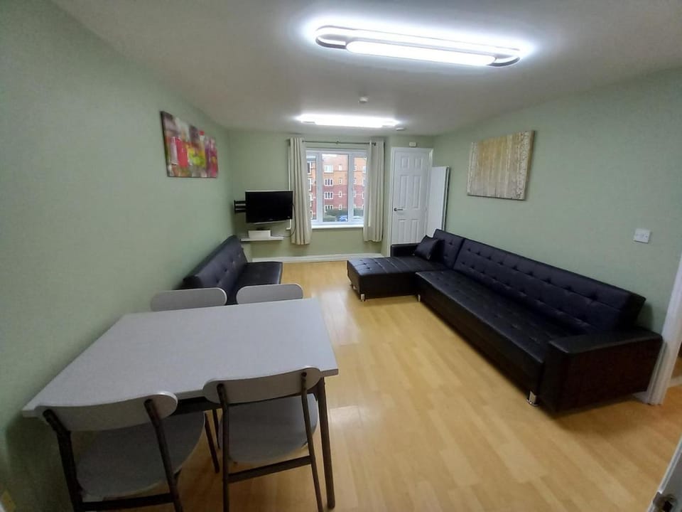 TV and multimedia, Living room, Dining area