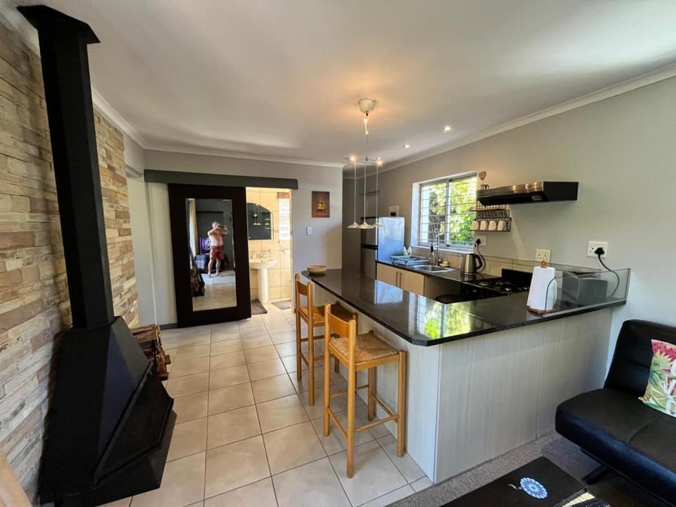 Amakhaya Lodge Bed and Breakfast in Cape Town