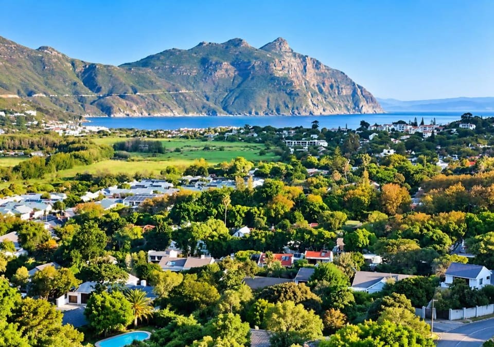 Amakhaya Lodge Bed and Breakfast in Cape Town