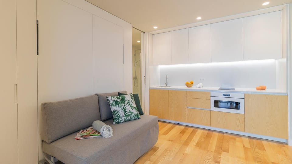 Kitchen or kitchenette, Living room, stove