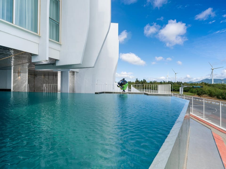 Swimming pool