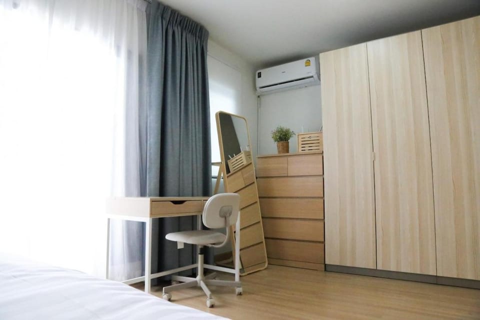 Cozy Homey Place Townhome Apartment in Bangkok