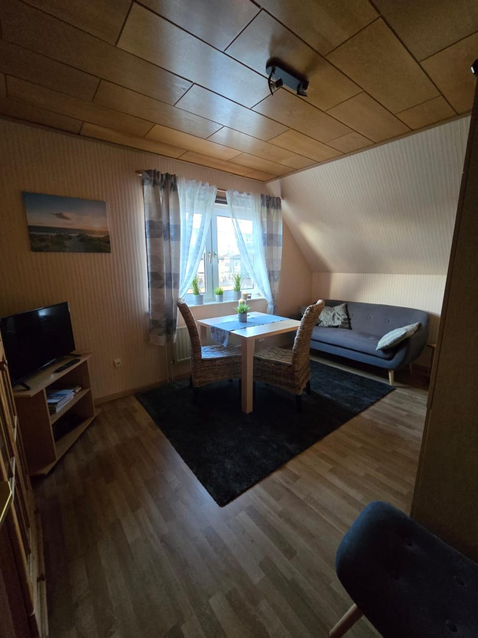TV and multimedia, Living room, Seating area