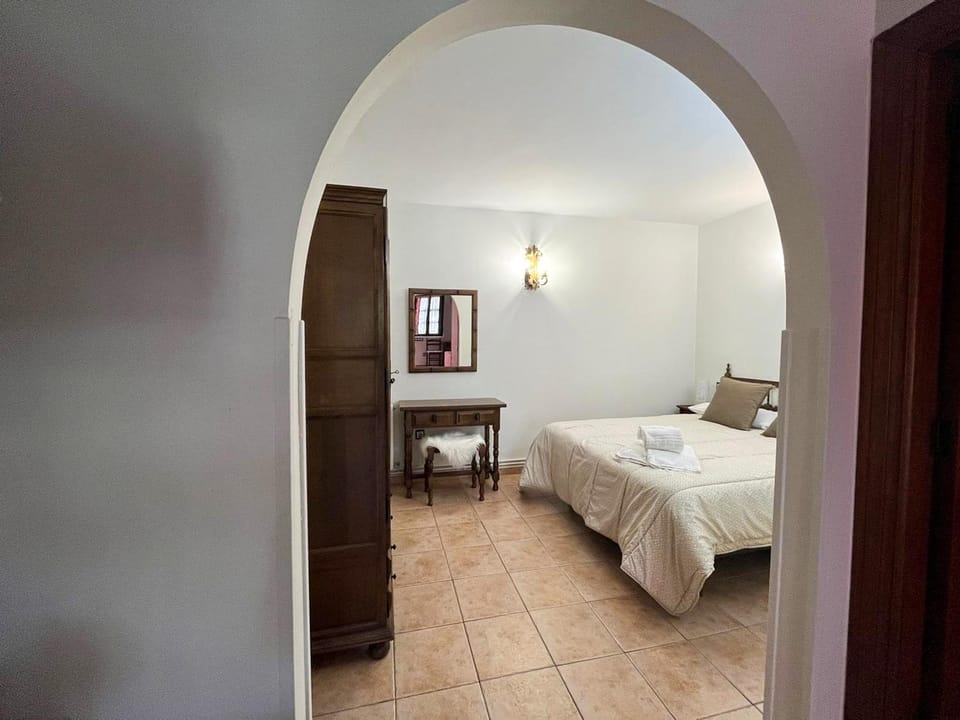 Spring, Bed, Activities, Winter, Summer, Garden, Balcony/Terrace, Photo of the whole room, Hiking, Animals, Animals, Animals, Bedroom, Pets, Pets, Pets, Sports, Entertainment, children, children, children, young children, young children, young children, older children, older children, older children, group of guests, group of guests, group of guests, bunk bed, Family, Family, Family, Bath, Parking, hair dryier, heating, heating, internet, pet friendly, pet friendly, wardrobe