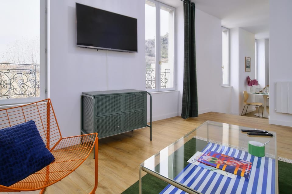 TV and multimedia, Living room