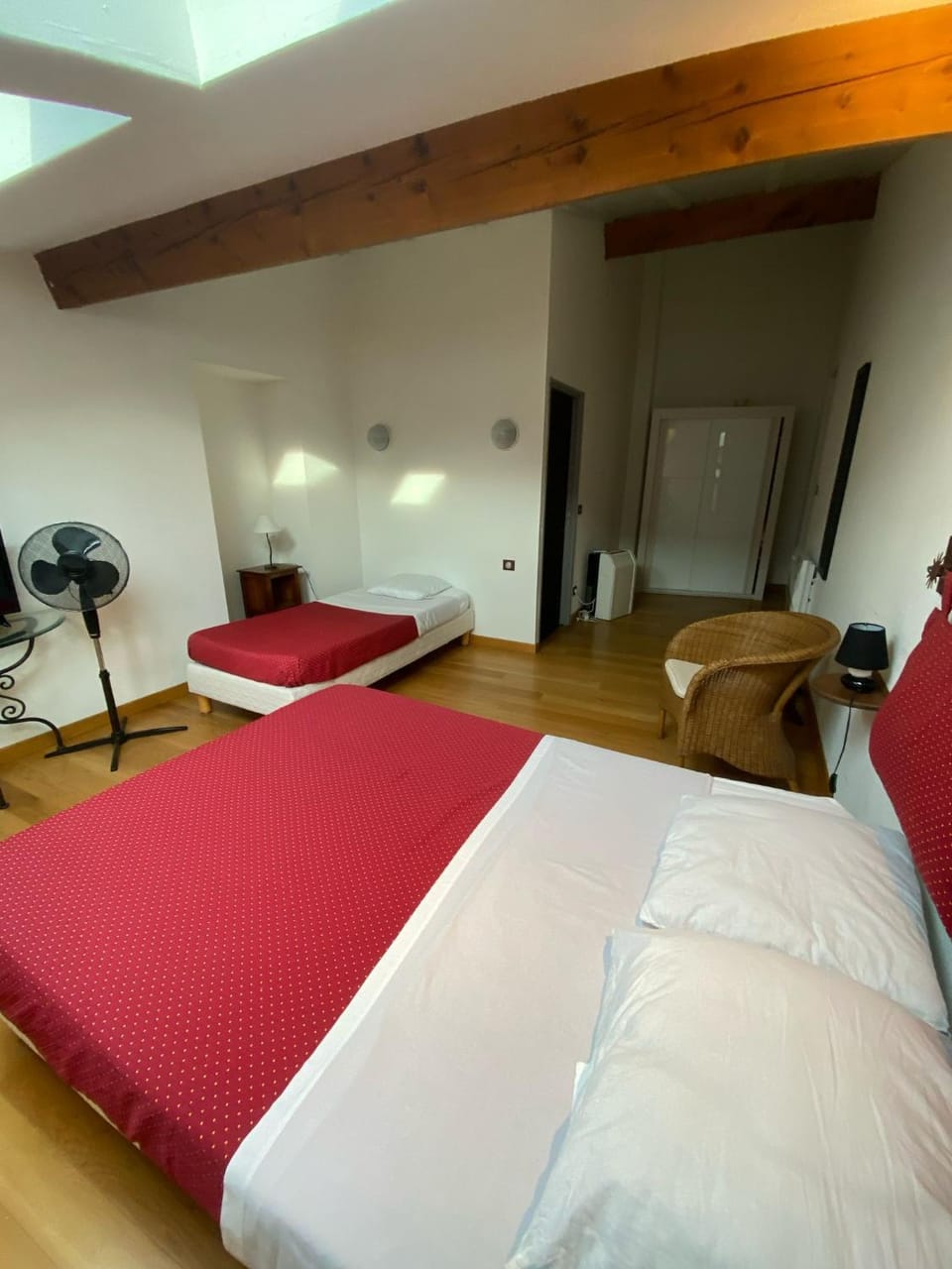 auberge des trois ami-es Inn in Provence