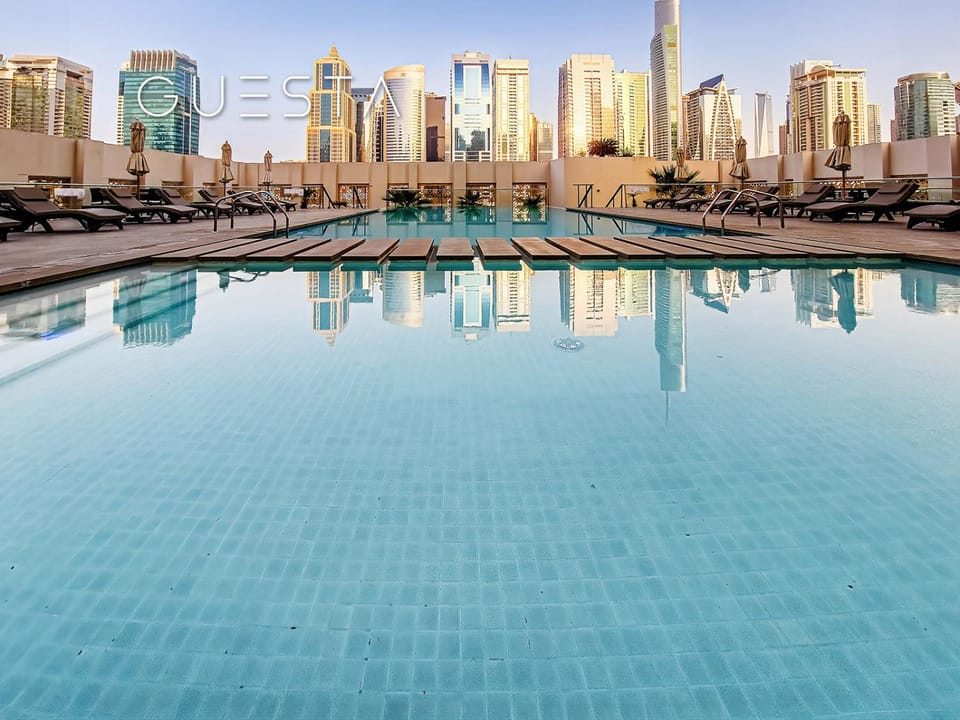 Property building, Swimming pool, sunbed