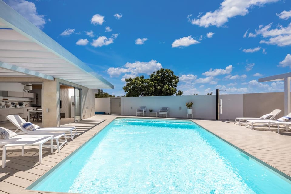Pool view, Swimming pool