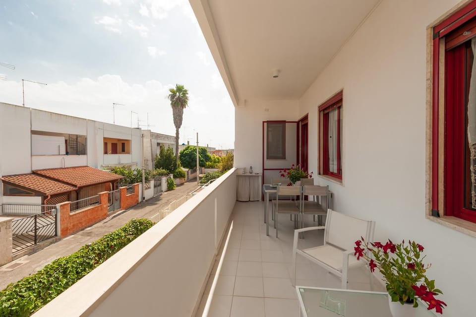 View (from property/room), Balcony/Terrace