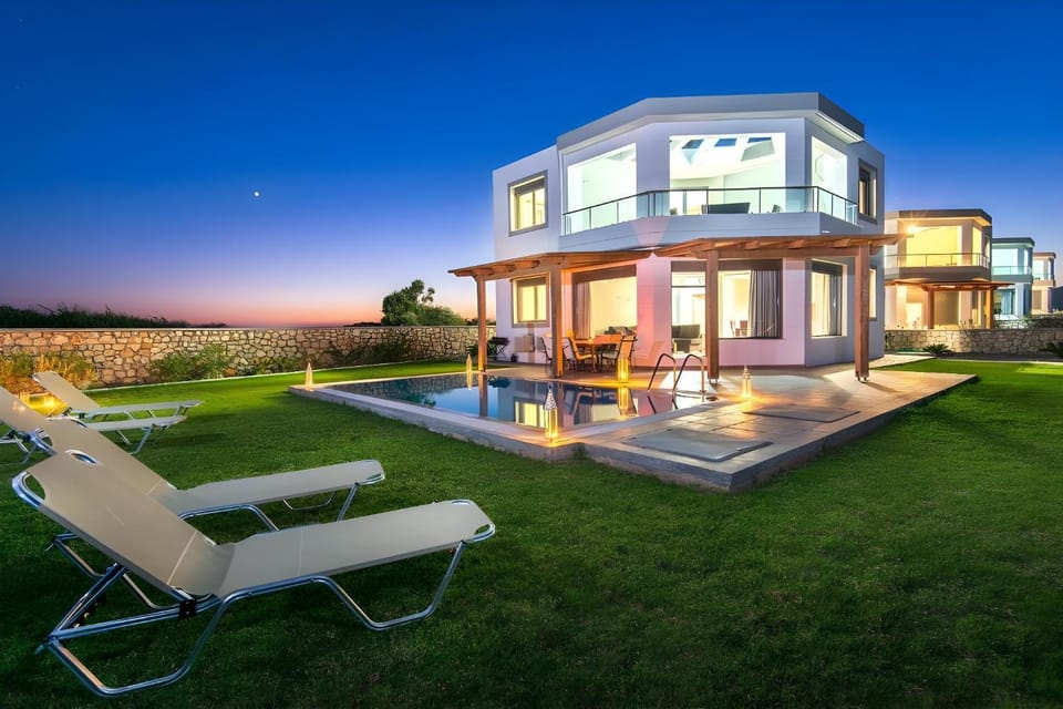 Spring, Day, Night, Garden, Garden view, Pool view, sunbed