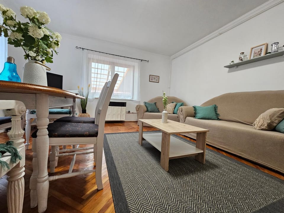 Csobogós Vendégház Mályinka Apartment in Hungary