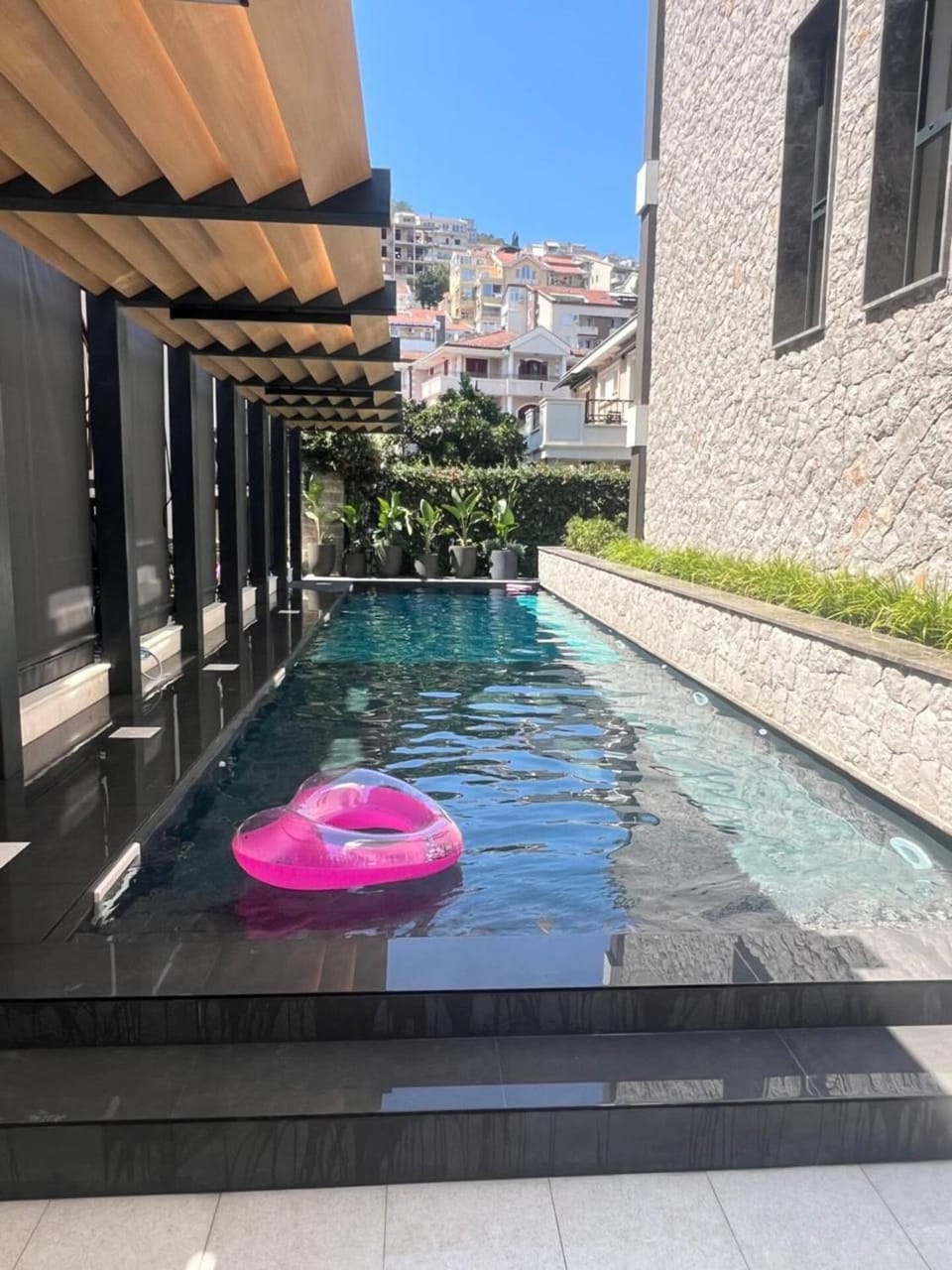 Swimming pool