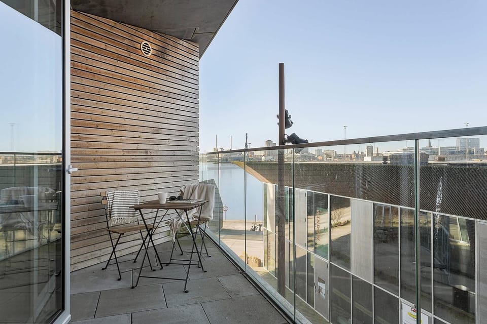 The Marina Suite Including 1x Free Private Parking Spot Apartment in Aarhus