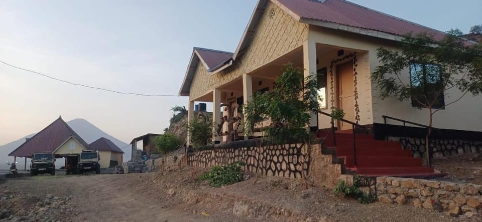 Eagle Nest lake Natron Lodge Bed and Breakfast in Tanzania