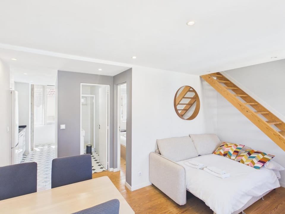 Charming Duplex in Graça | By Airnest Apartment in Lisbon