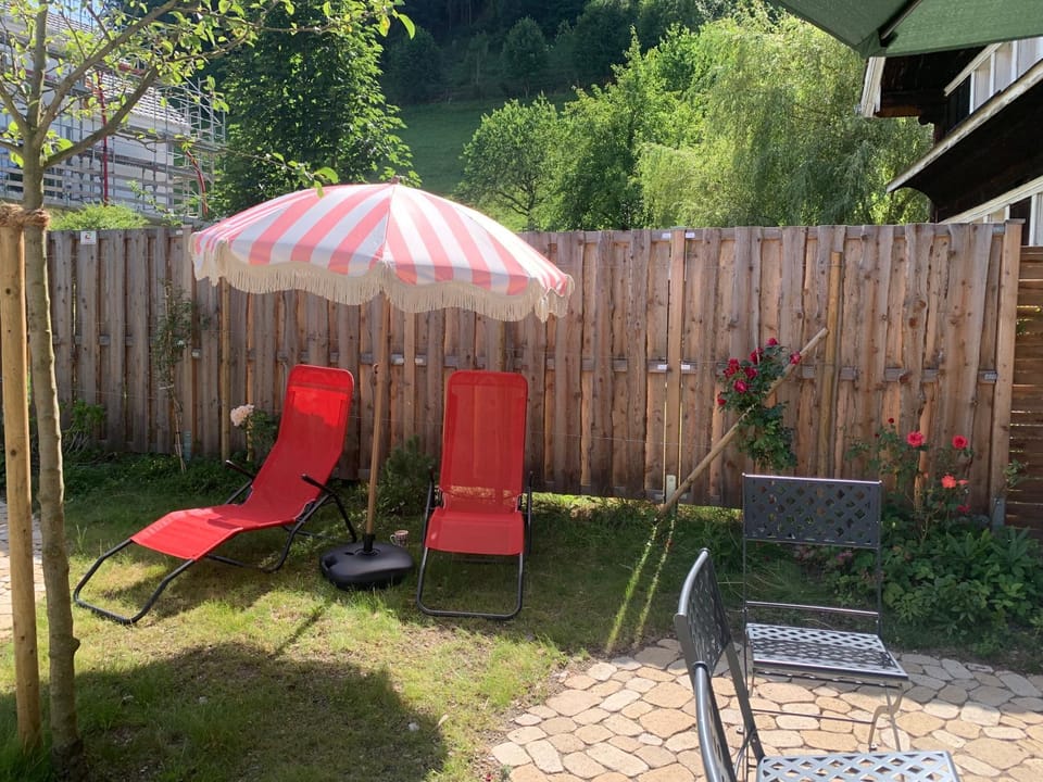 Gemütliches Chalet-Zimmer in Guesthouse Rosalie Vacation rental in St. Gallen, Switzerland