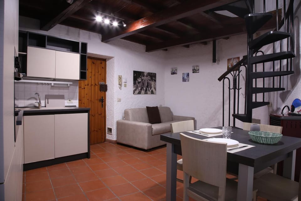 Kitchen or kitchenette, Living room, Dining area, Area and facilities, oven