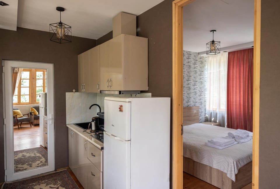 Bed, Photo of the whole room, minibar